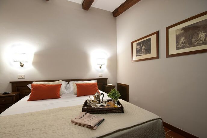 Imagen de la habitación del Poste del Chiugi. Foto 16