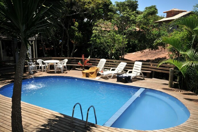 Imagen de la piscina del Pousada Sarata Village Ferradura. Foto 18