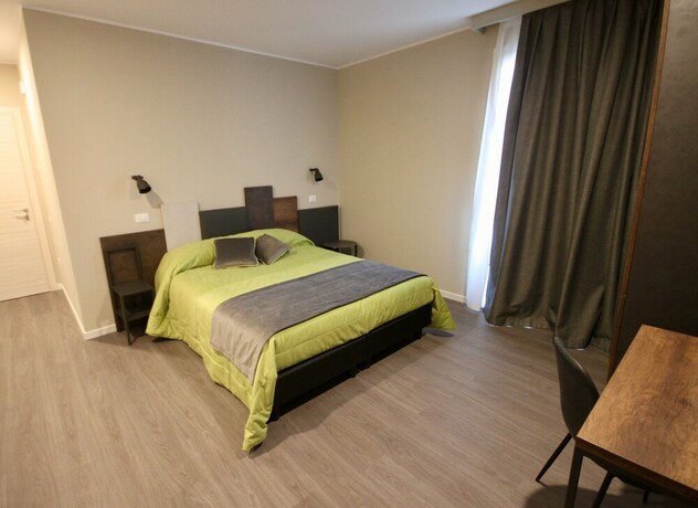 Imagen de la habitación del Pove 2.4 Hotel. Foto 9