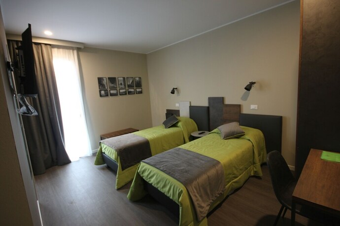 Imagen de la habitación del Pove 2.4 Hotel. Foto 11