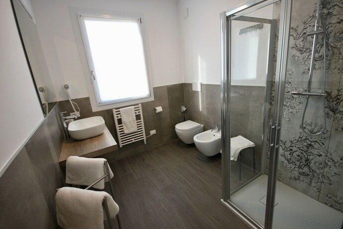 Imagen de la habitación del Pove 2.4 Hotel. Foto 14