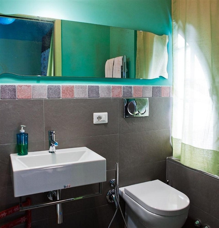 Imagen de la habitación del Pratinn Vatican. Foto 3