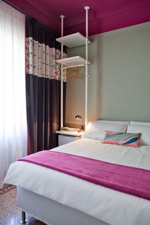 Imagen de la habitación del Pratinn Vatican. Foto 4