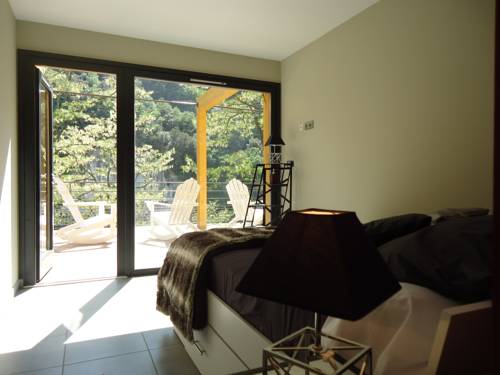 Imagen de la habitación del Prehistoric Lodge. Foto 3