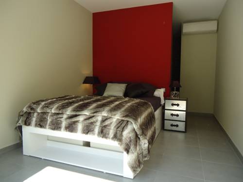 Imagen de la habitación del Prehistoric Lodge. Foto 4