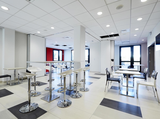 Imagen del bar/restaurante del Première Classe Lyon Est - Saint-priest Eurexpo. Foto 10