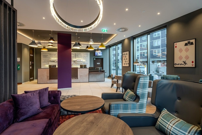 Imagen de los interiores del Premier Inn Duisburg City Altstadt. Foto 14