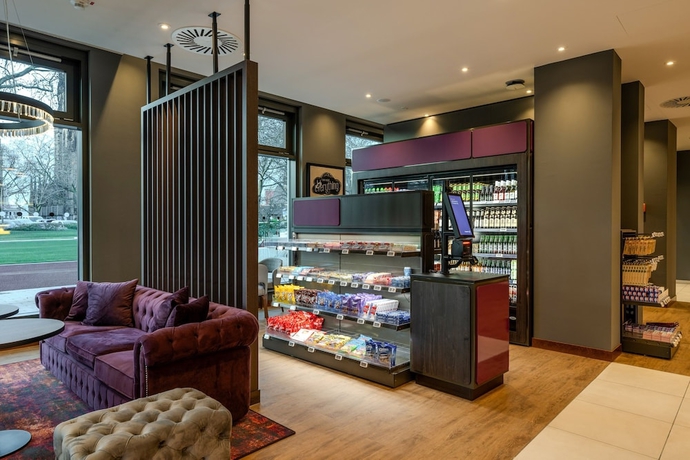 Imagen de los interiores del Premier Inn Duisburg City Altstadt. Foto 15