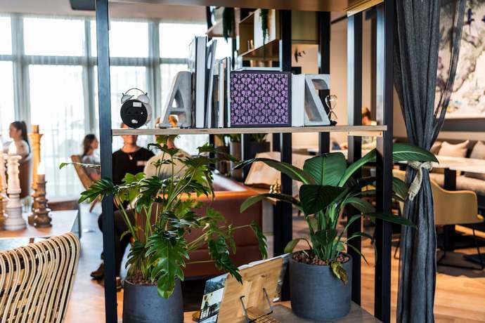 Imagen de los interiores del Premier Inn Heidelberg City Bahnstadt. Foto 10