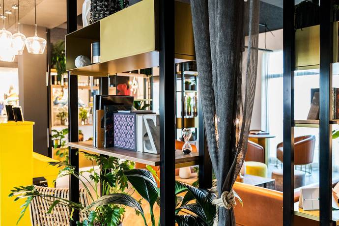 Imagen de los interiores del Premier Inn Heidelberg City Bahnstadt. Foto 15