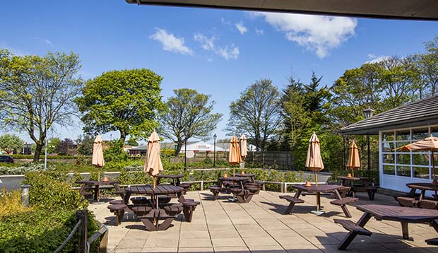 Imagen de los exteriores del Premier Inn Leeds / Bradford Airport. Foto 4