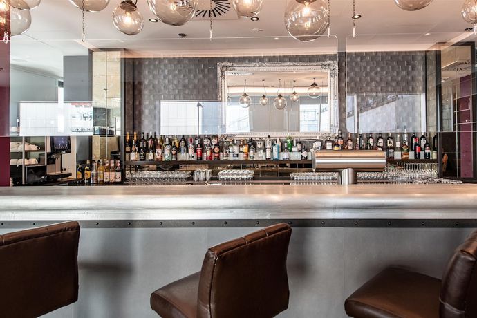 Imagen del bar/restaurante del Premier Inn Stuttgart City Centre. Foto 3