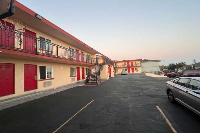 Imagen general del Premier Inn and Suites. Foto 3