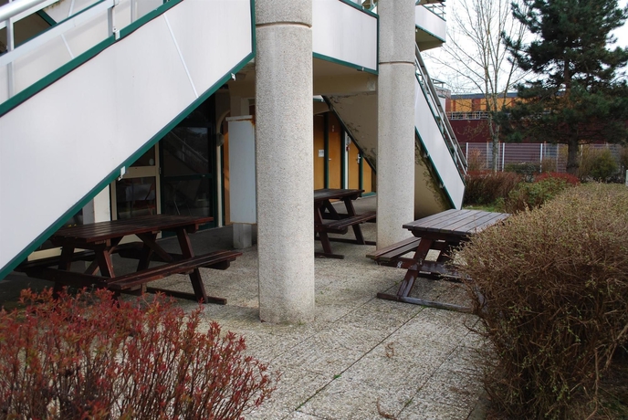 Imagen de los exteriores del Premiere Classe Epinal. Foto 12