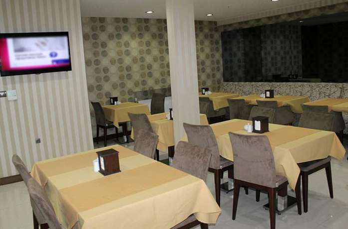 Imagen del bar/restaurante del Prens Hotel. Foto 4