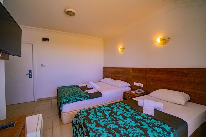 Imagen general del Prenses Sealine Beach Hotel. Foto 9