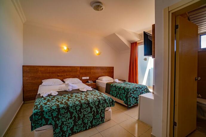 Imagen de la habitación del Prenses Sealine Beach Hotel. Foto 13