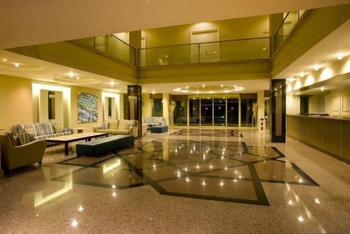 Imagen general del Presa Di Finica Hotelandsuites. Foto 10