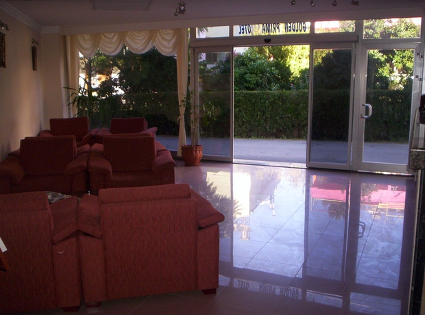 Imagen de los interiores del Prima Hotel. Foto 10