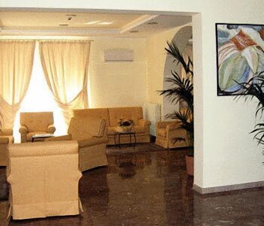 Imagen del bar/restaurante del Primarosa. Foto 4