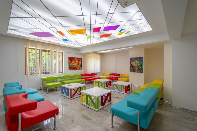Imagen de los interiores del Prime Inn Garden. Foto 17