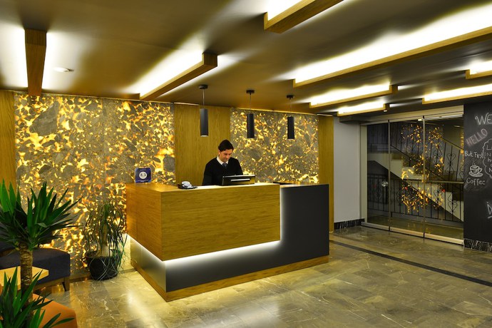 Imagen de los interiores del Prince Apart Hotel. Foto 19