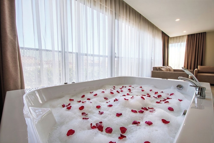 Imagen de la habitación del Prive Suite Side and Spa Hotel. Foto 4