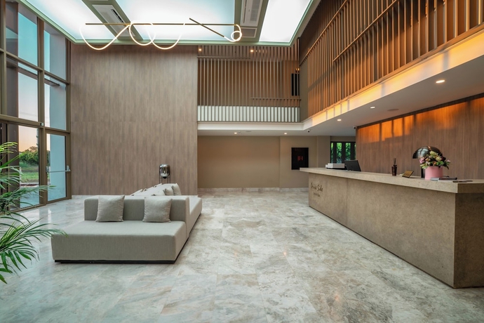 Imagen de los interiores del Prive Suite Side and Spa Hotel. Foto 13