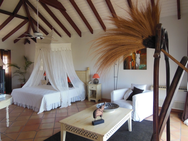 Imagen de la habitación del Privilege Resort. Foto 6