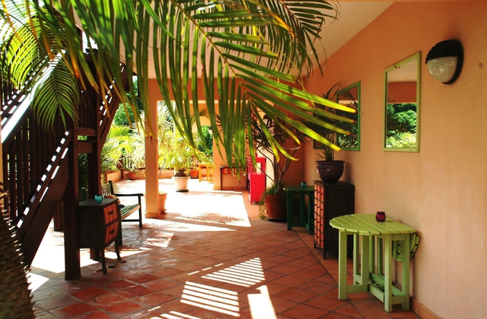 Imagen de los exteriores del Privilege Resort. Foto 10