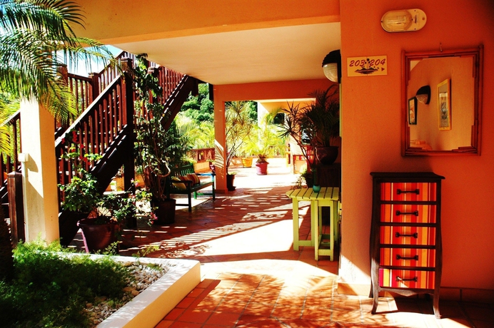 Imagen de los exteriores del Privilege Resort. Foto 12