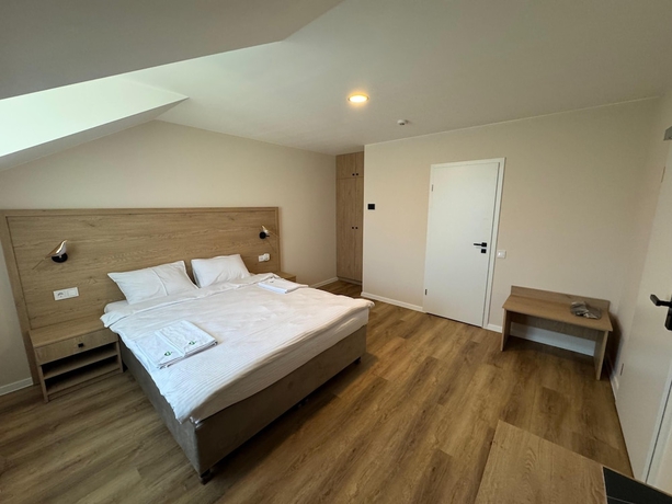 Imagen de la habitación del Promenaden Hotel. Foto 12