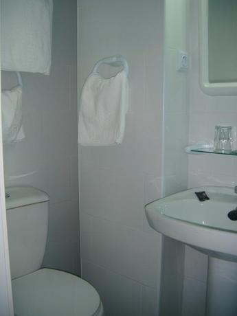 Imagen de la habitación del Puerta del Sol Rooms. Foto 3