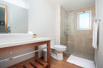 Imagen general del Punta Blanca Golf Y Beach Resort. Foto 3