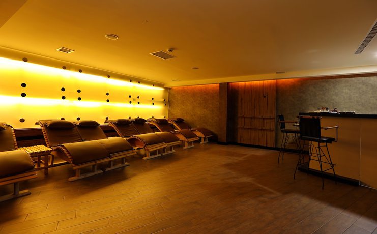 Imagen de la piscina del Q Hotel. Foto 18