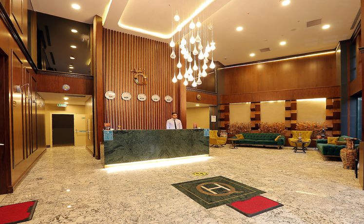 Imagen de los interiores del Q Hotel. Foto 15
