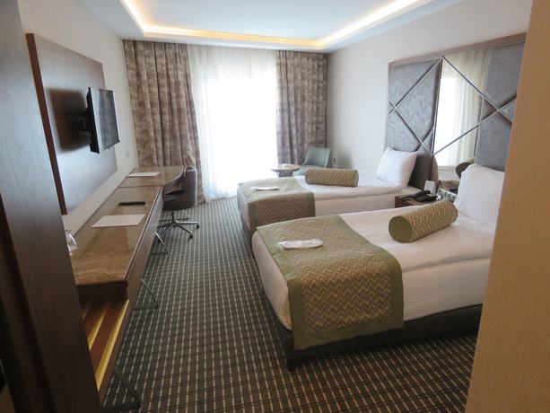 Imagen de la habitación del Q Hotel. Foto 10