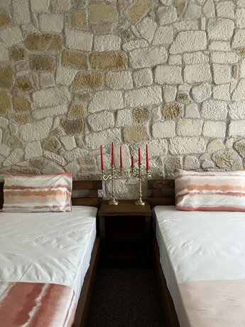 Imagen de la habitación del QUEEN CİTY HOTEL AND BUNGALOV. Foto 16