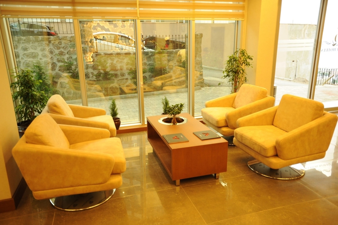 Imagen de los interiores del Qamar Prestige Suites. Foto 13