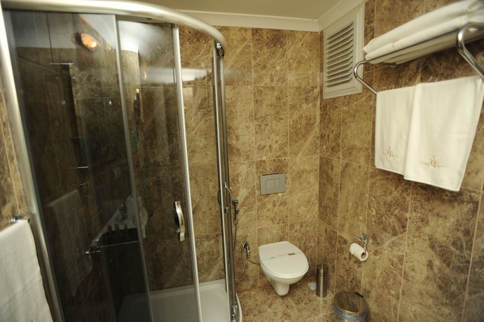Imagen de la habitación del Qamar Prestige Suites. Foto 3