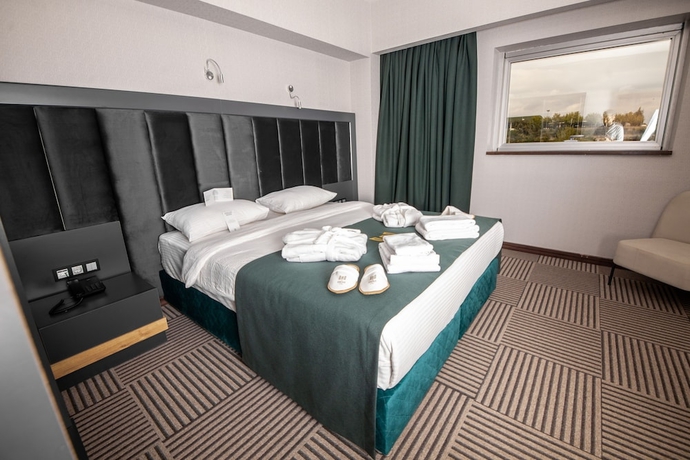 Imagen de la habitación del Qayser Deluxe Hotel. Foto 15
