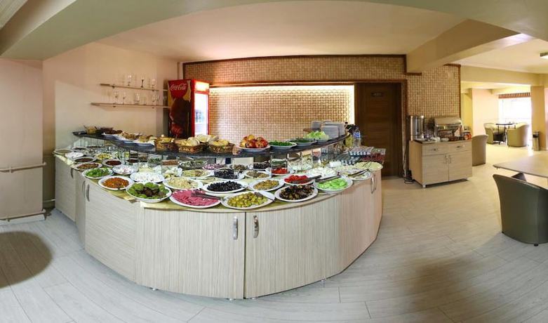 Imagen del bar/restaurante del Qtahya Hotel. Foto 2