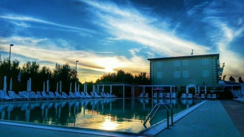 Imagen general del Quadrifoglio Village. Foto 12