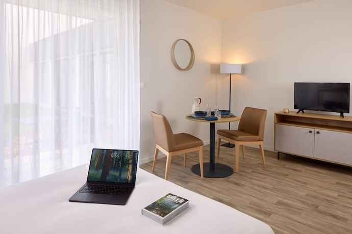 Imagen de la habitación del Quality Aparthotel Cholet. Foto 14