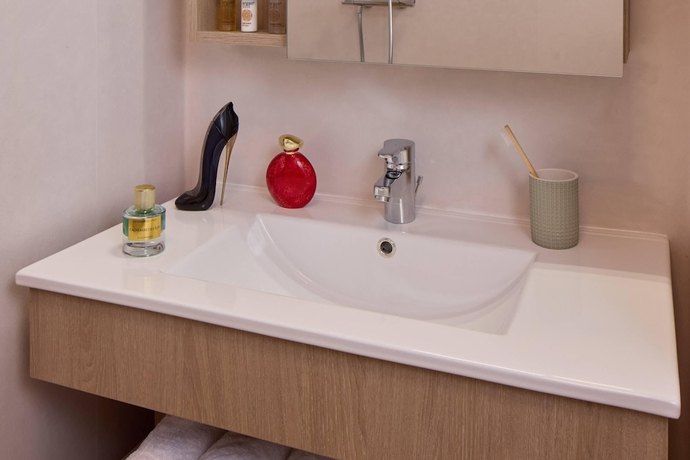 Imagen de la habitación del Quality Aparthotel Massy Palaiseau. Foto 8