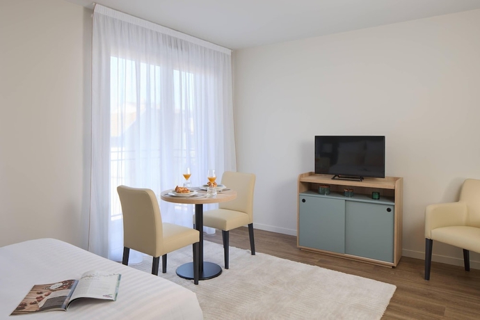 Imagen de la habitación del Quality Aparthotel Nancy Centre. Foto 9