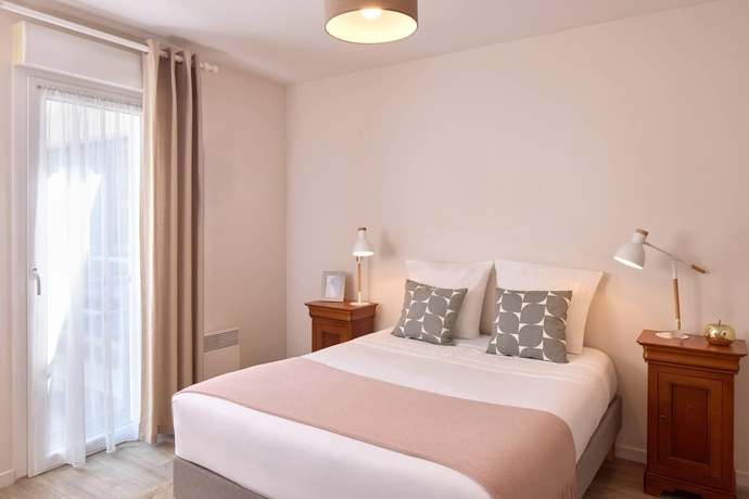 Imagen de la habitación del Quality Aparthotel Portes de Rennes. Foto 2