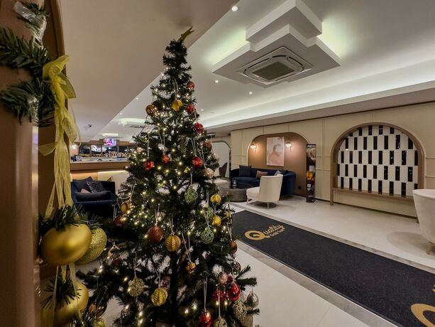 Imagen del bar/restaurante del Quality Gold Suit Hotel. Foto 5