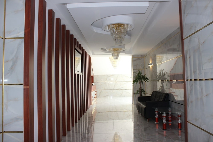 Imagen de los interiores del Quars Suite. Foto 17