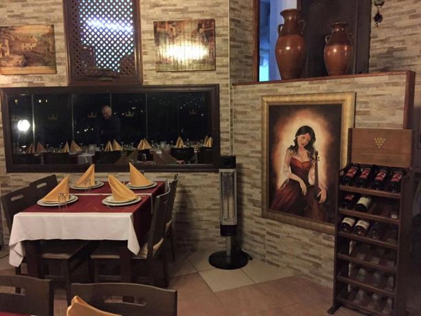 Imagen del bar/restaurante del Queen Boutique Hotel. Foto 2